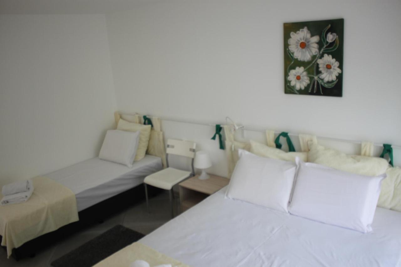 Daskalov Bungalows Chervena Lokva Екстер'єр фото