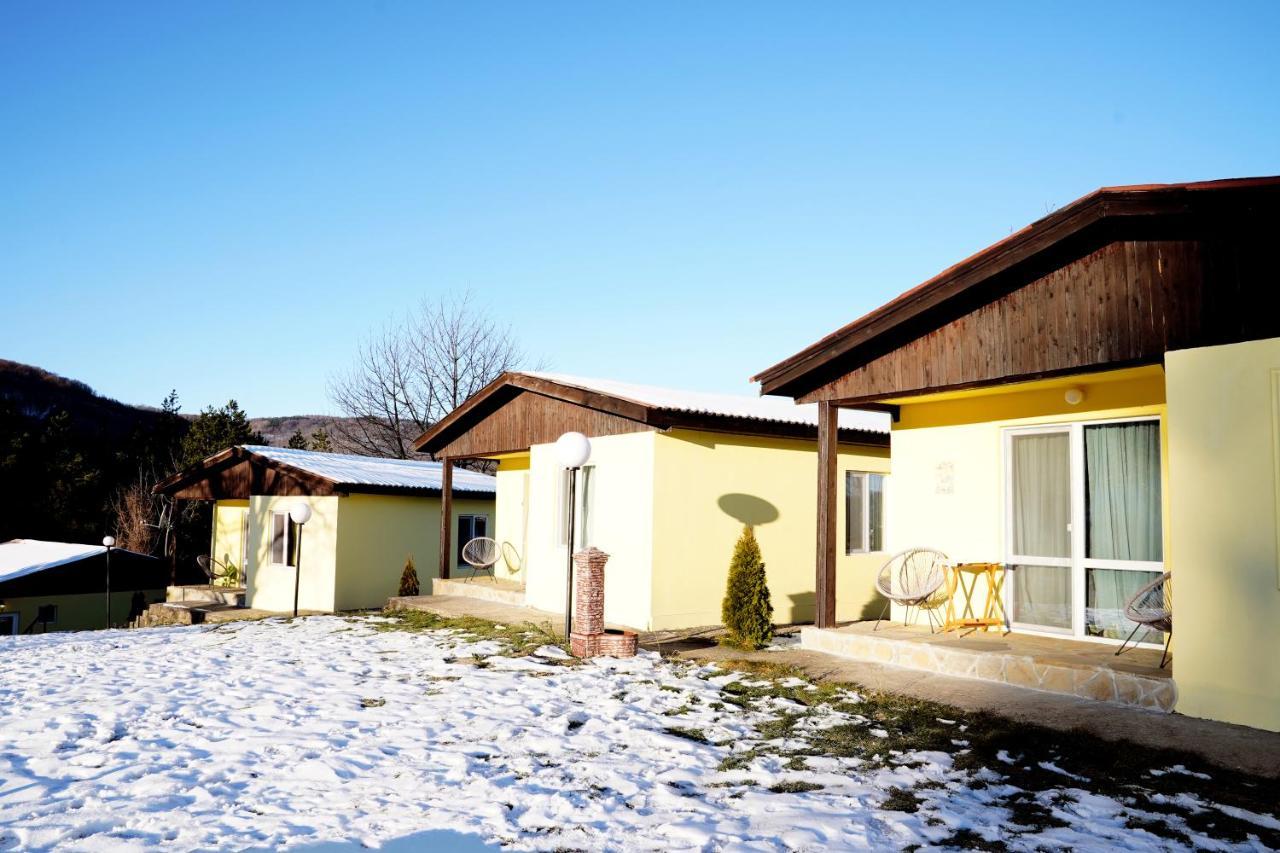 Daskalov Bungalows Chervena Lokva Екстер'єр фото