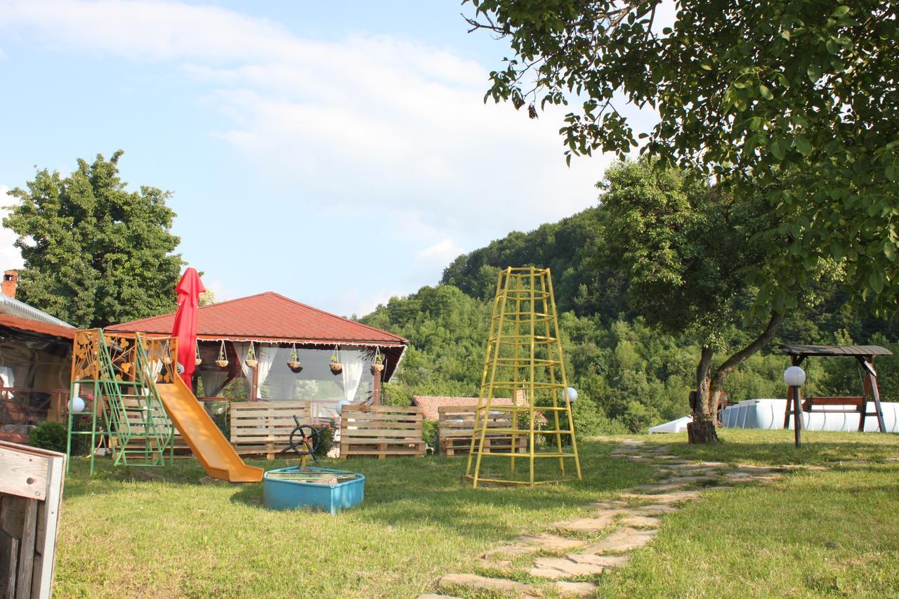 Daskalov Bungalows Chervena Lokva Екстер'єр фото