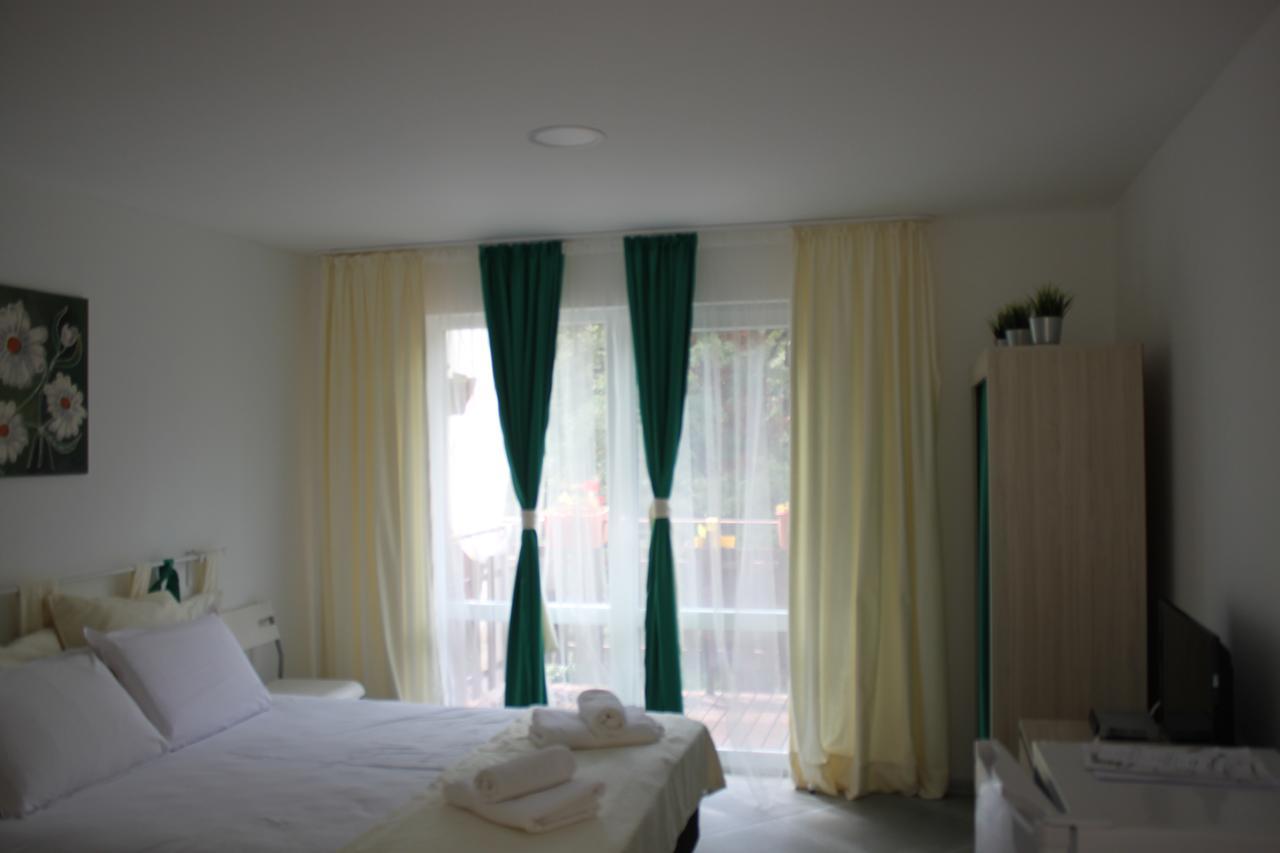 Daskalov Bungalows Chervena Lokva Екстер'єр фото