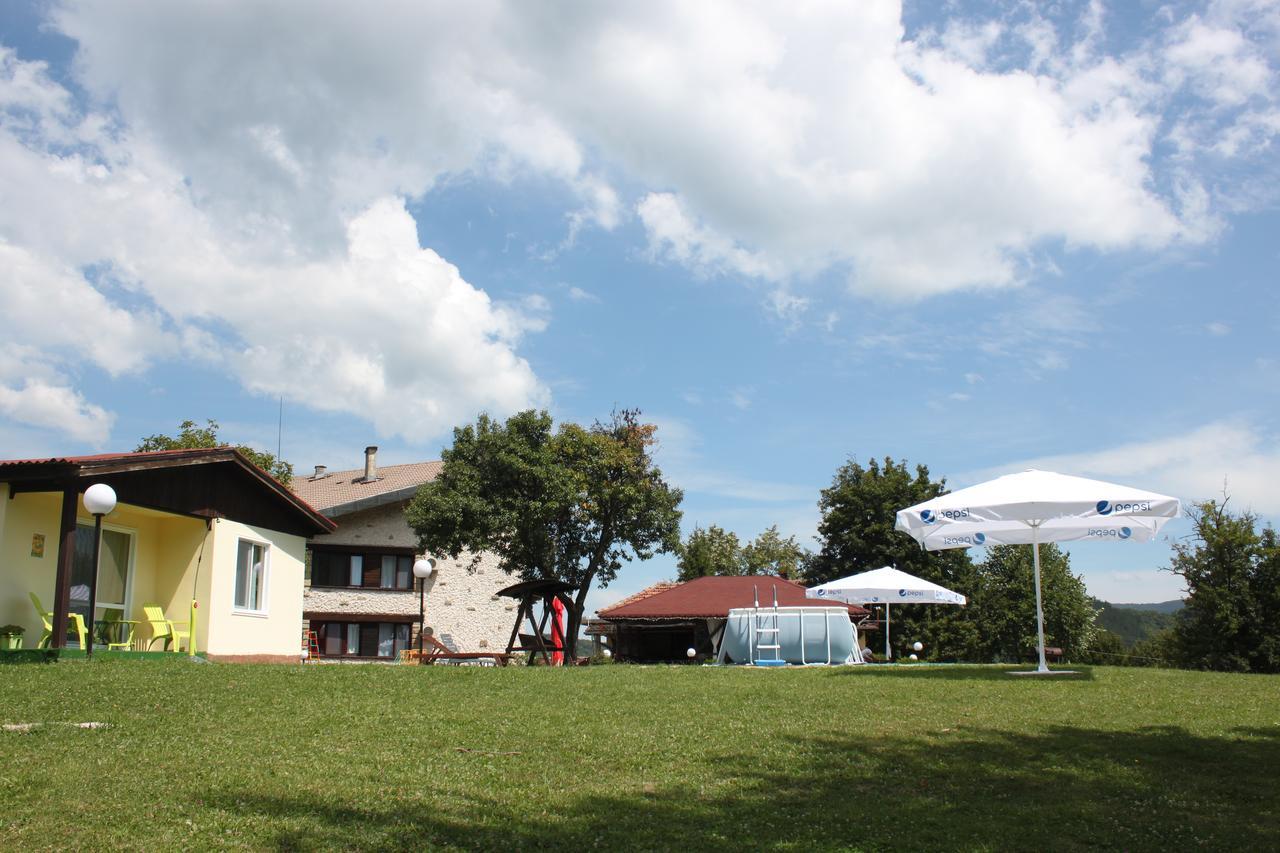 Daskalov Bungalows Chervena Lokva Екстер'єр фото