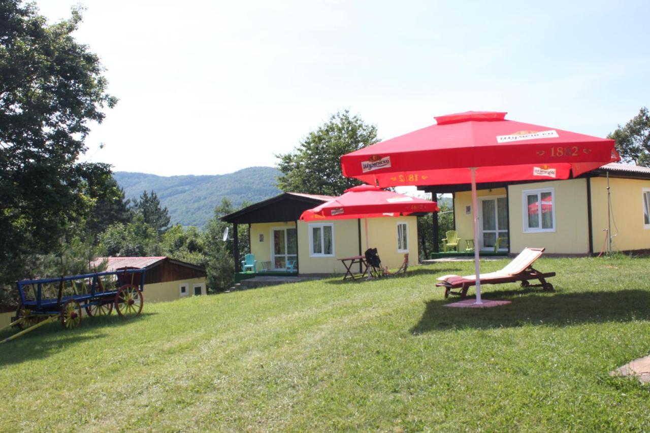 Daskalov Bungalows Chervena Lokva Екстер'єр фото