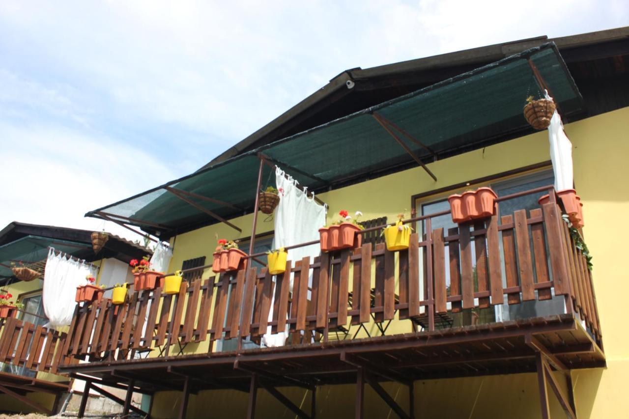 Daskalov Bungalows Chervena Lokva Екстер'єр фото
